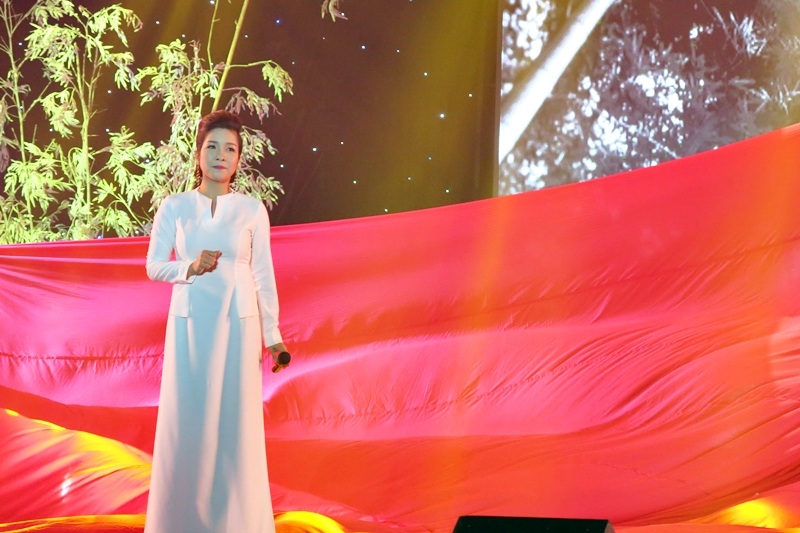 Diva Mỹ Linh với