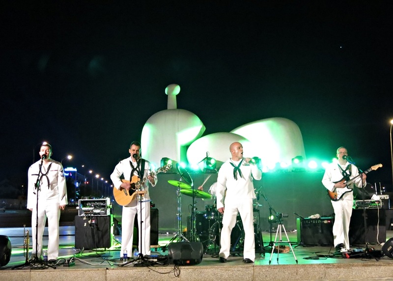 Ban nhạc Hạm đội 7 - Hải quân Hoa Kỳ đã có những màn trình diễn sôi động ở Đà Nẵng