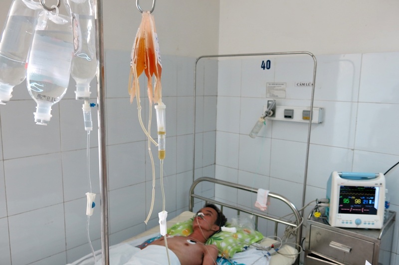 Tấm lòng hảo tâm của bạn đọc đã tiếp sức giúp gia đình lo chạy chữa bệnh tình cho bệnh nhân Đông