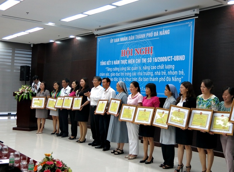 Khó quản lý nhóm lớp độc lập tư thục