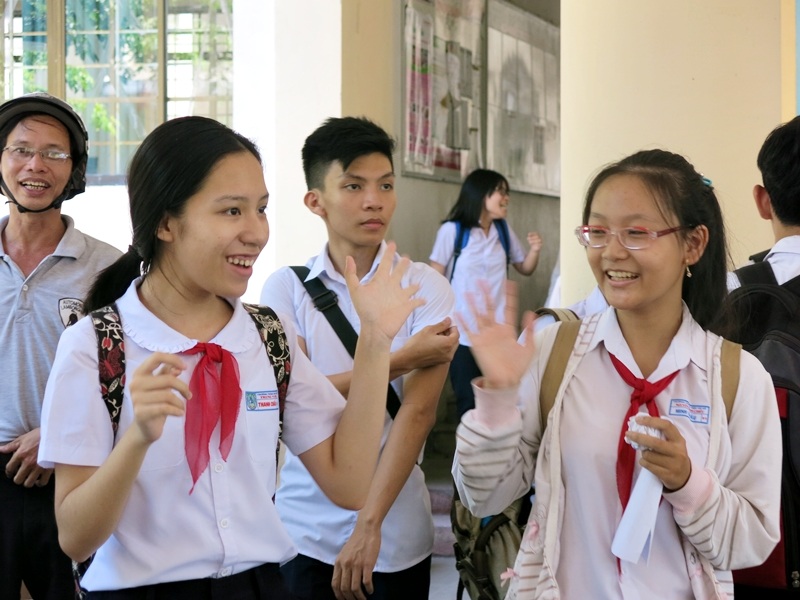 Làm bài thi tốt, nhiều thí sinh phấn khởi sau buổi thi môn Toán