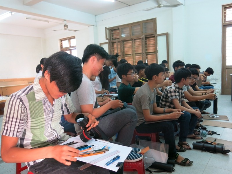 Hơn 1.00 thí sinh dăng ký thi Vẽ, Năng khiếu vào ĐH Đà Nẵng