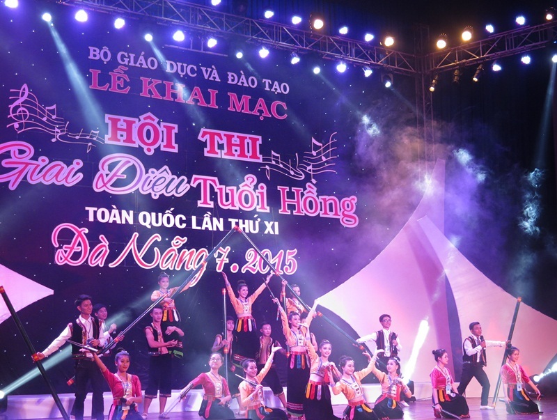  Các tiết mục mở màn trong đêm khai mạc Hội thi