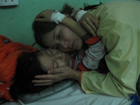 Xót thương cô bé bị suy thận giai đoạn cuối - 3 Xót thương cô bé bị suy thận giai đoạn cuối - 3