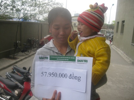 Gần 58 triệu đồng đến với em bé 2 tuổi bị ung thư máu - 1 Gần 58 triệu đồng đến với em bé 2 tuổi bị ung thư máu