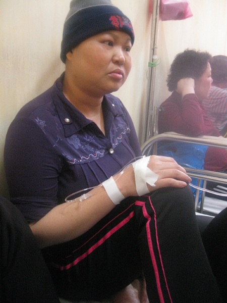 “Tôi không thể tiếp tục lo cho vợ được nữa rồi!”