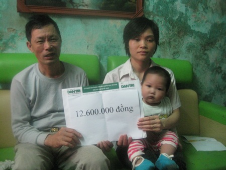 Hơn 12 triệu đồng đến với bé thơ 1 tuổi bị bệnh tim - 2 Hơn 12 triệu đồng đến với bé thơ 1 tuổi bị bệnh tim