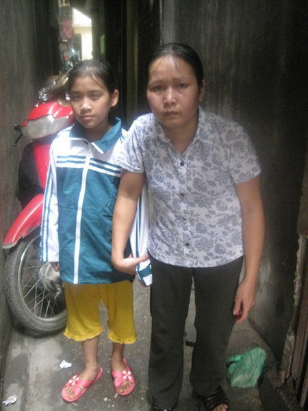 Câu chuyện vừa lạ vừa thương về một gia đình "rổ rá cạp lại" - 2 Câu chuyện vừa lạ vừa thương về một gia đình rổ rá cạp lại
