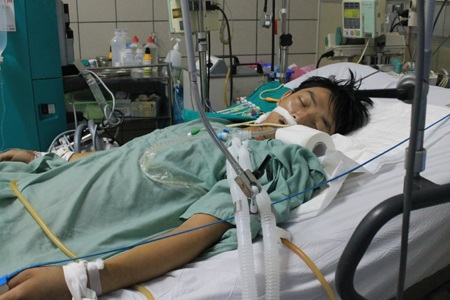 Không có tiền chữa bệnh, số phận của chàng trai trẻ 23 tuổi đứng trước tình cảnh nguy kịch