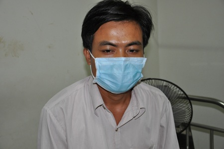 Mắc bệnh phải chữa trị, bản thân anh Quang cảm thấy có lỗi với vợ con khi trở thành gánh nặng