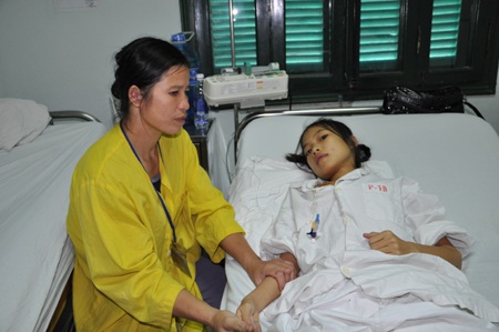 Không có 50 triệu mổ tim, tính mạng bé dân tộc Tày nguy nan