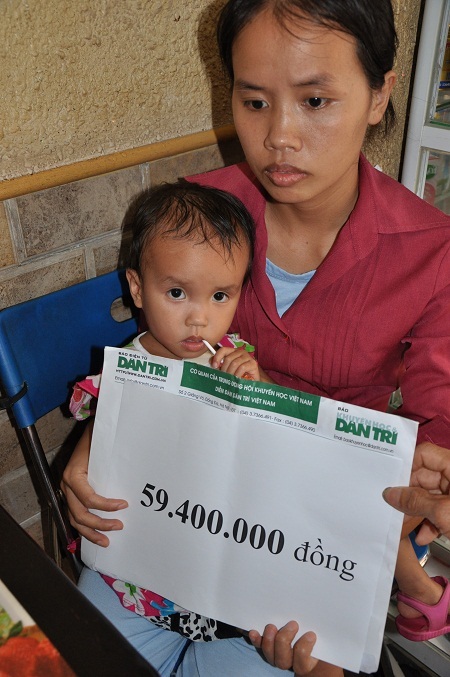 Được bạn đọc Dân trí giúp đỡ, tính mạng bé Thảo đã được cứu sống.