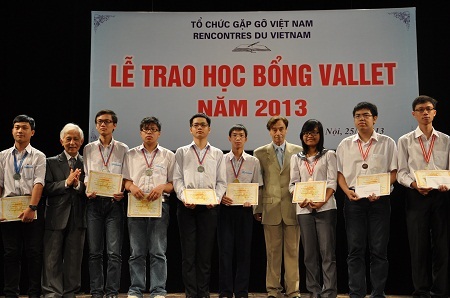 Học bổng Vallet là nguồn động viên đối với các em học sinh.