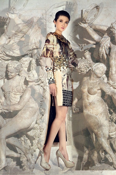 Kiến trúc hùng vĩ của lâu đài Chambord được thể hiện trên từng mẫu thiết kế.