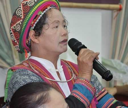 PGS.TS Đoàn Thị Tình đưa ra ý kiến đóng góp.