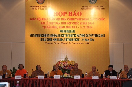 Cuộc họp báo chiều ngày 24/11 có 60 đại biểu trong nước và 13 đại biểu nước ngoài.