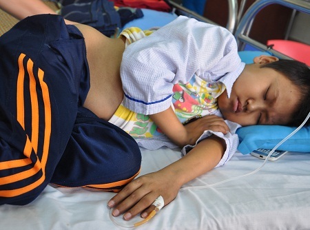 Bị căn bệnh ung thư máu đã 3 năm khiến cơ thể của Vũ trở nên yếu ớt.