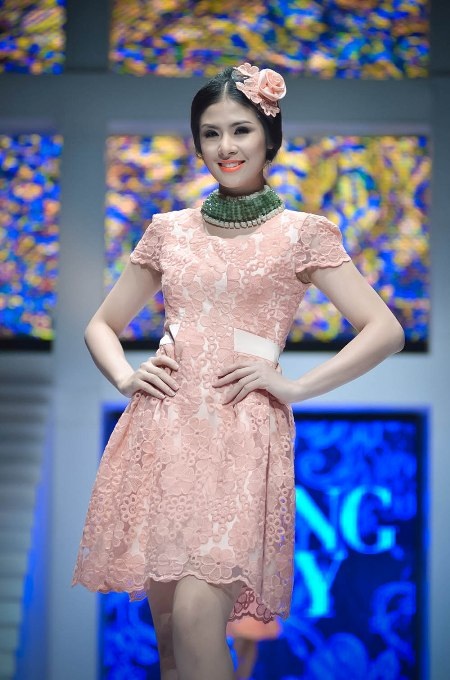 Một số những mẫu thiết kế ấn tượng của Việt Hà.