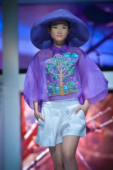 Một số những mẫu thiết kế ấn tượng của Việt Hà.