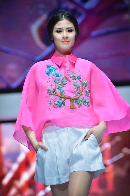 Một số những mẫu thiết kế ấn tượng của Việt Hà.