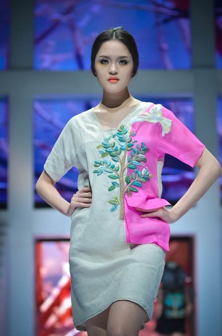 Một số những mẫu thiết kế ấn tượng của Việt Hà.