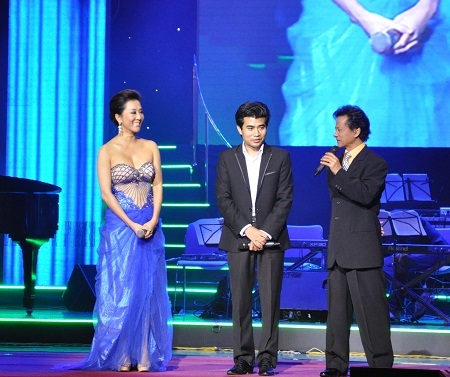 Sự góp mặt của MC Nguyễn Cao Kỳ Duyên khiến khán giả thủ đô bị cuốn hút.