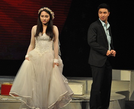 ...để trở thành chồng vợ.