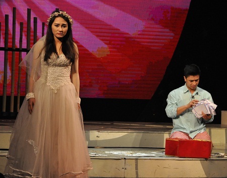 ...để trở thành chồng vợ.