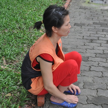 Đau đớn vì bệnh tật hành hạ, Giang còn sợ hơn bởi những trận đòn roi của bố.