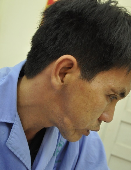 Nhưng chồng chị hoàn toàn bất lực không biết vay mượn tiền của ai.