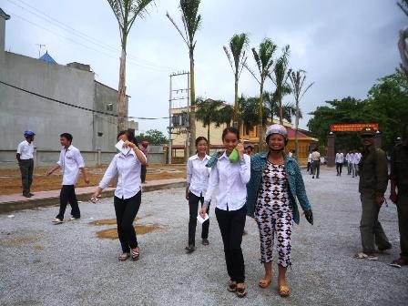 Đề Văn: Hay nhưng hơi khó với HS trung bình - 15