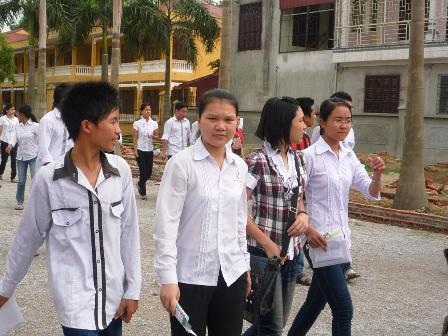 Đề Văn: Hay nhưng hơi khó với HS trung bình - 14