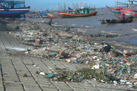 Về vùng quê không một... tấc đất nông nghiệp   - 3