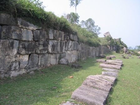 Thành nhà Hồ đã được công nhận di sản văn hoá thế giới    - 2