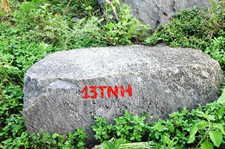 Phát hiện công trường khai thác, chế tác đá cổ xây Thành Nhà Hồ   - 5