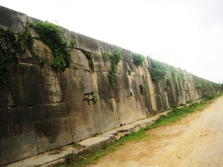 Phát hiện công trường khai thác, chế tác đá cổ xây Thành Nhà Hồ   - 11