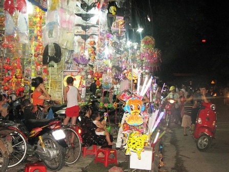 Trung thu năm nay khó “gặp” chị Hằng! - 2