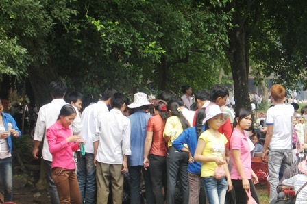 Cờ bạc “rộn ràng” tại Lễ hội Lam Kinh    - 3