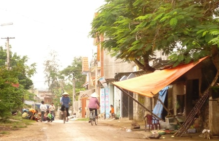 Trường lớp thiếu, chợ tiền tỷ bỏ hoang    - 3