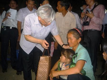 Tổng Bí Thư Nguyễn Phú Trọng thăm và làm việc tại huyện Mường Lát   - 9