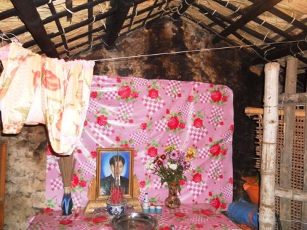 3 mẹ con sống trong chuồng lợn cũ - 3