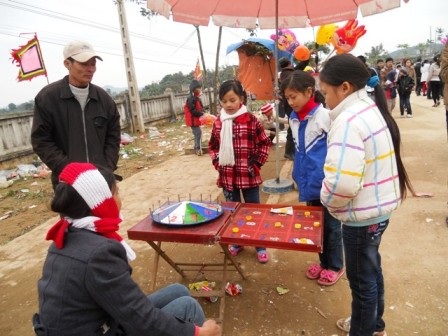 “Đỏ đen” ngập tràn lễ hội Xuân    - 4