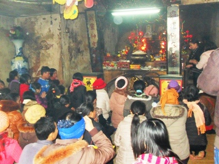 Hàng ngàn người nô nức dự lễ hội cầu phúc tại Đền Độc Cước    - 4