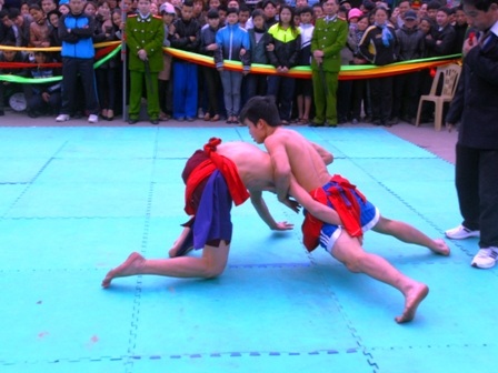 Hàng ngàn người nô nức dự lễ hội cầu phúc tại Đền Độc Cước    - 7