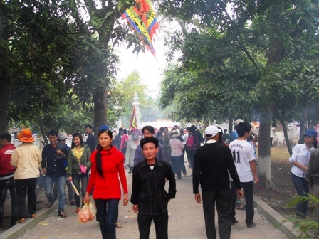 Tưng bừng lễ hội ở ngôi đền cổ nhất xứ Thanh   