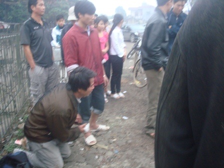 Tử vong trên xe khách bị nhà xe vứt xác xuống đường    - 2