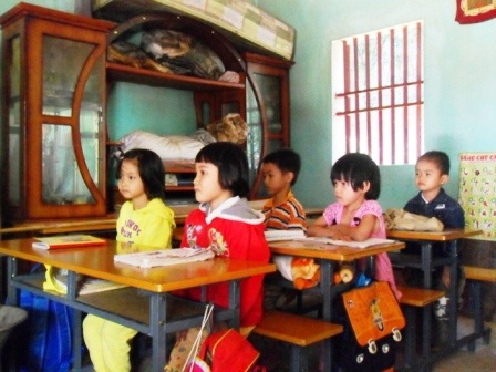 21 năm dạy chữ trên giường   - 1