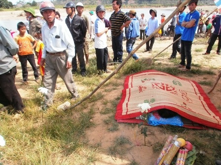 Lật thuyền, 6 kỹ sư thiệt mạng trên sông Krông Nô