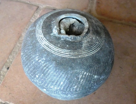 Phát hiện nhiều bình gốm cổ đời Hậu Lê    - 3