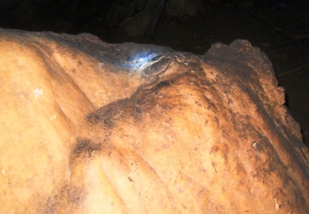 Những câu chuyện ly kỳ quanh “hang vàng” trên núi Thung Nồi   - 15